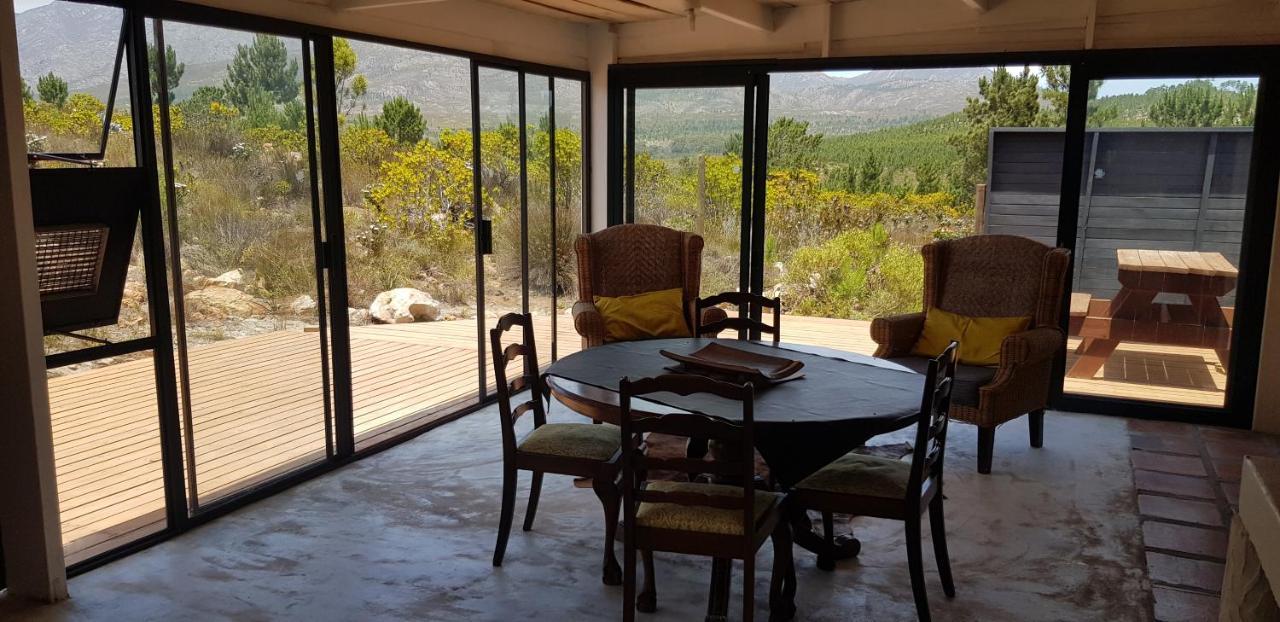 Avani Lodge Private Nature Reserve Botrivier Exteriör bild